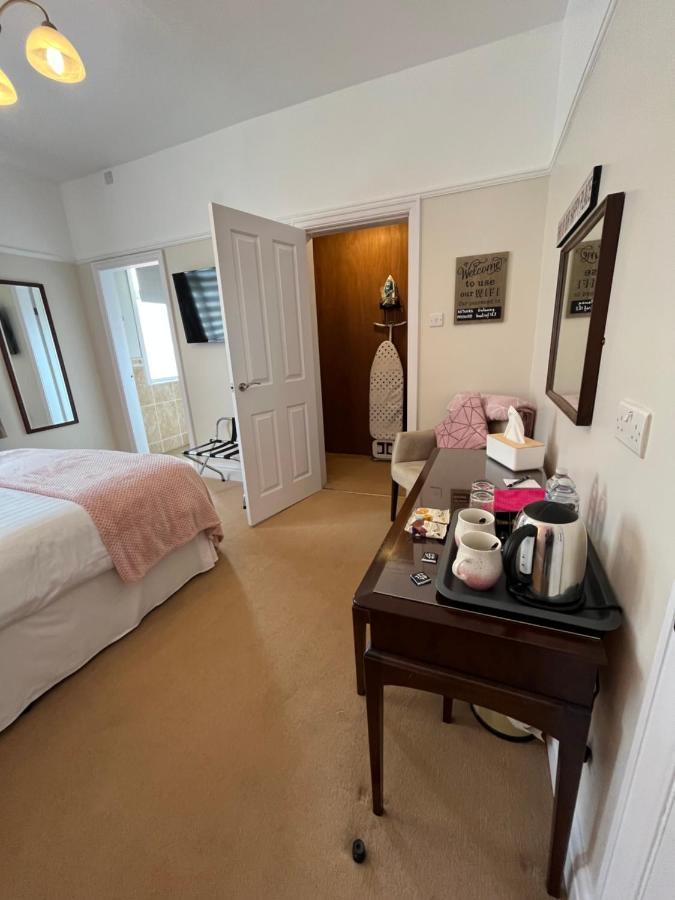 Between The Bays Exclusively For Adults Llandudno Exterior foto
